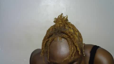 miss_bani online show from April 10, 2026, 6:34 pm