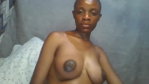 miss_belllo online show from February 14, 2025, 10:17 am