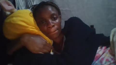 miss_belllo online show from March 5, 2025, 10:10 pm