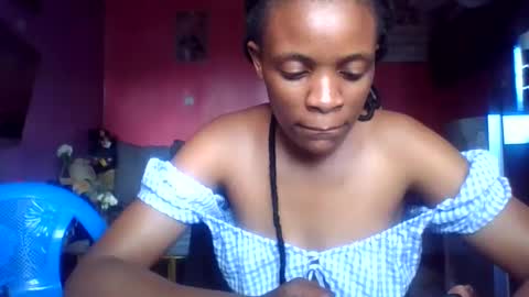 miss_belllo online show from May 18, 2026, 8:53 am