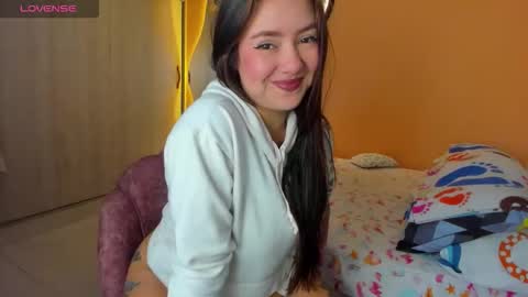 Chryss online show from April 17, 2026, 4:21 pm