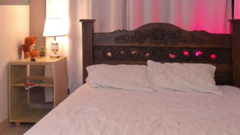 daniela online show from March 18, 2026, 2:26 am