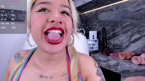 Danika online show from January 16, 2025, 11:04 am