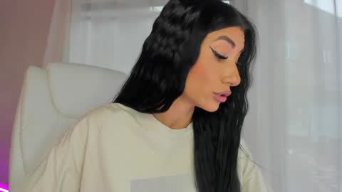 Snapshot of miss_diamond__ chatting on February 13, 2026, 8:43 am miss_diamond__ online show from February 13, 2026, 8:43 am