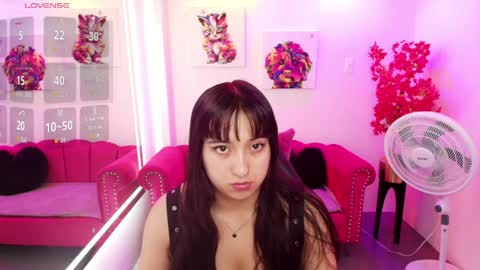 Melanie online show from April 13, 2026, 12:21 pm