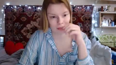 Elis online show from February 7, 2025, 12:06 pm