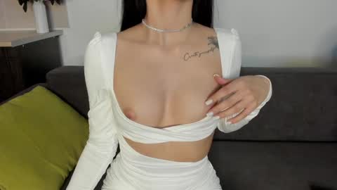 Emily online show from December 25, 2024, 9:54 pm