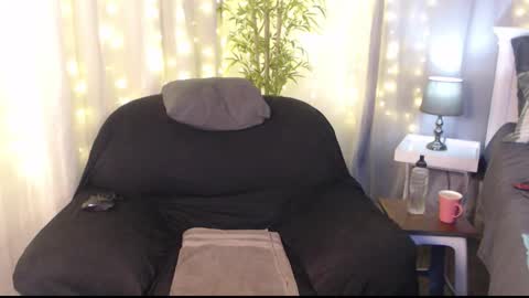 Miss EVA  Email misseva123xxx online show from March 15, 2026, 3:56 am