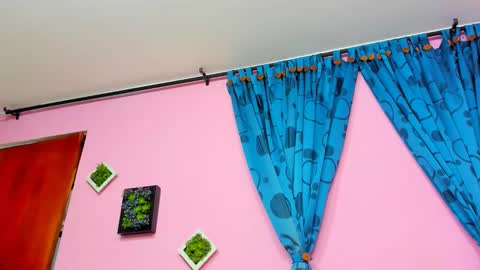 Monica Patricia online show from January 18, 2025, 10:17 pm