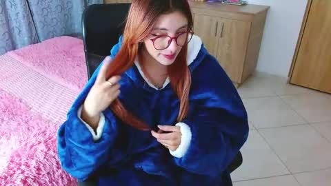 Snapshot of miss_issaa chatting on February 16, 2025, 10:32 am Isabella online show from February 16, 2025, 10:32 am
