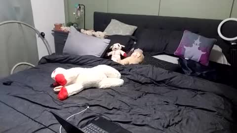 Miss Ivory online show from April 3, 2026, 1:14 am