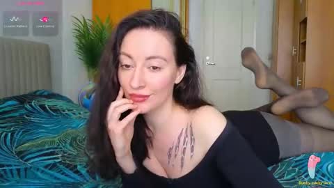 Snapshot of miss_leee chatting on April 27, 2026, 9:40 am Laura online show from April 27, 2026, 9:40 am