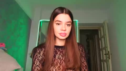 miss_medyson online show from October 4, 2025, 11:08 am