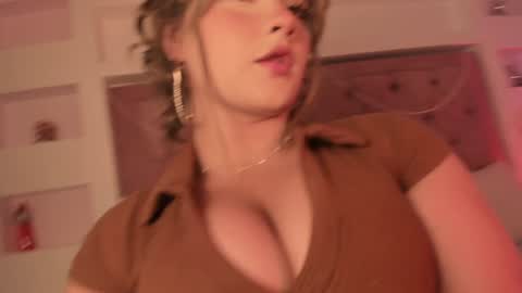 Melissa   online show from January 23, 2025, 1:35 pm