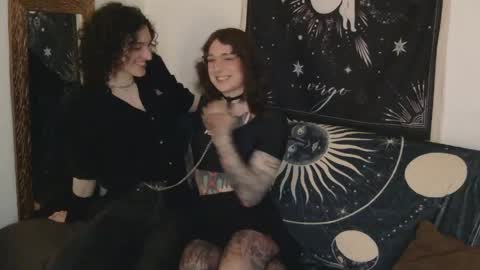 Raven online show from April 22, 2026, 11:50 pm