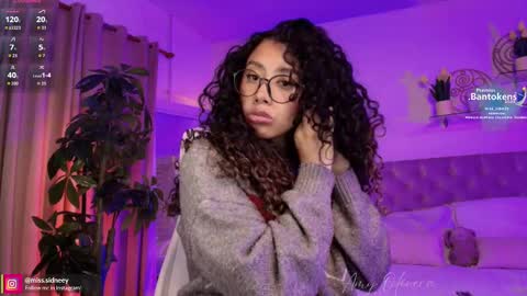 Amy Olivera online show from September 30, 2025, 1:27 pm