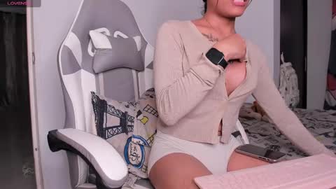 miss_soffi1 online show from February 19, 2025, 7:38 pm