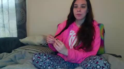 Bella online show from April 28, 2026, 3:50 pm