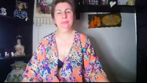 Snapshot of miss_tasha_kom chatting on June 6, 2026, 9:25 am miss_tasha_kom online show from June 6, 2026, 9:25 am