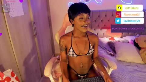 Snapshot of miss_west chatting on October 17, 2025, 4:48 am Tay Tay Independent Model   online show from October 17, 2025, 4:48 am