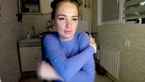 miss_you20 online show from September 29, 2025, 9:08 pm