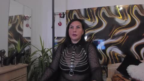 Miss Aida Devine online show from October 2, 2025, 7:43 pm