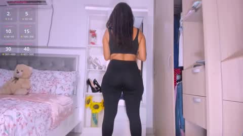 Ameliahs online show from February 19, 2025, 1:51 am