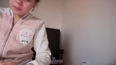 Ameliahs online show from September 25, 2025, 12:53 pm