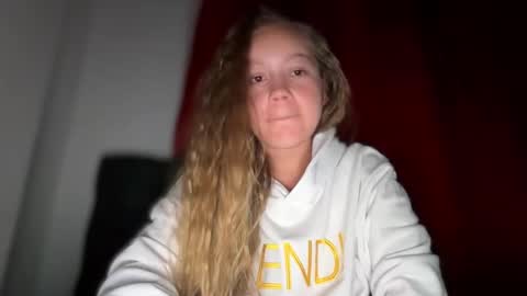 Ameliahs online show from March 25, 2026, 9:37 am