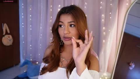 missara_ online show from January 8, 2026, 11:51 pm