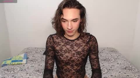 Mis Ari online show from February 25, 2026, 5:06 am