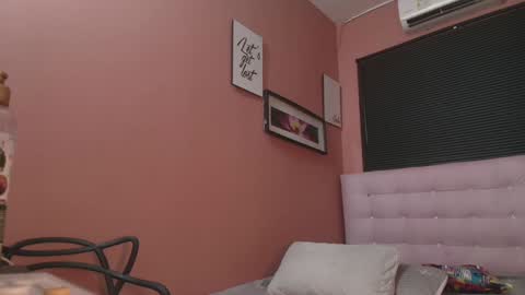 Miss Evelyn  online show from December 11, 2024, 2:52 am