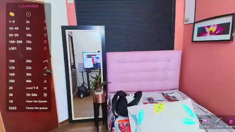 Miss Evelyn  online show from February 2, 2025, 12:13 pm