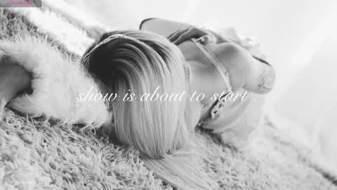 Chloe freelance model Please your thumbs up are important  online show from March 20, 2026, 12:15 am