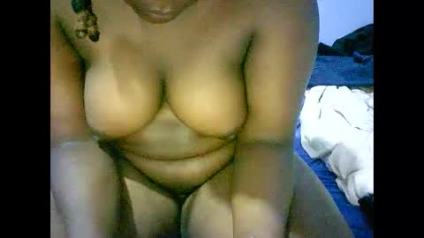 Snapshot of misscuteberry chatting on February 18, 2025, 5:10 pm VAL online show from February 18, 2025, 5:10 pm