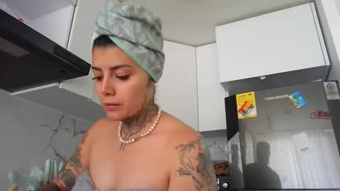 melodie  online show from January 26, 2025, 5:23 pm