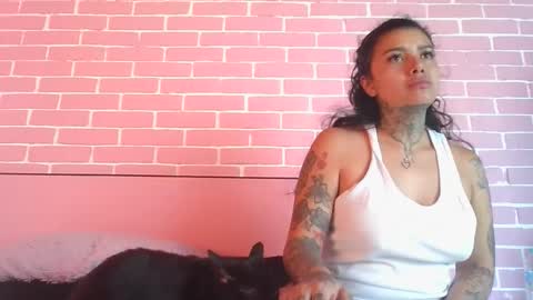 melodie  online show from September 20, 2025, 9:05 pm