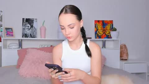 Snapshot of misseliss chatting on June 7, 2026, 8:56 pm Hello dear my name Elisa online show from June 7, 2026, 8:56 pm