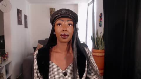 Emilie Diaz online show from April 16, 2026, 4:08 pm