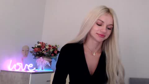 EMMA online show from December 5, 2024, 9:17 pm