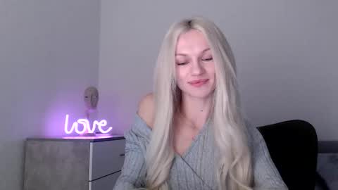 EMMA online show from December 16, 2025, 3:17 pm