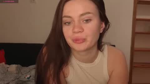 Snapshot of missevax_ chatting on February 4, 2026, 12:27 am Eva online show from February 4, 2026, 12:27 am