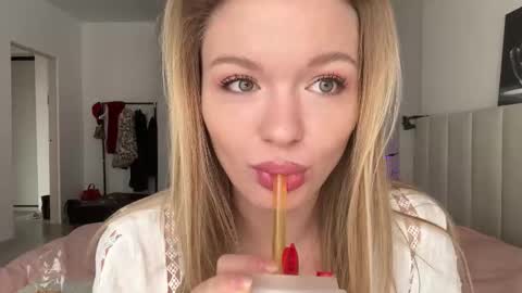 Viola online show from January 11, 2026, 8:41 am