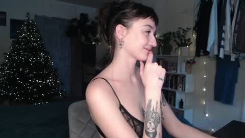 missfiti online show from December 15, 2024, 11:12 am