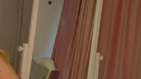 Snapshot of misshanight chatting on February 27, 2026, 5:18 am Misha online show from February 27, 2026, 5:18 am