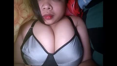 Missi online show from January 18, 2026, 5:17 pm