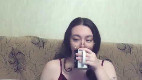 missis mona online show from October 15, 2025, 8:42 pm