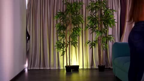 misskiarra online show from February 19, 2025, 11:49 am