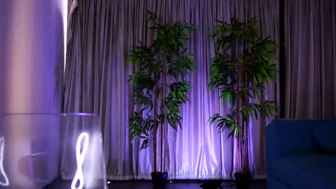 misskiarra online show from February 24, 2025, 2:26 pm