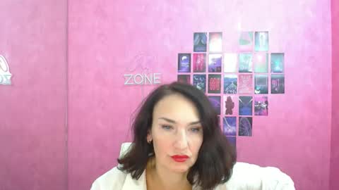 Christina online show from December 17, 2025, 12:11 pm